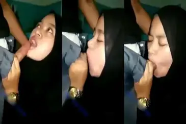 Bokep Indo Hijabers Ketagihan Peju Sepong Kontol poster